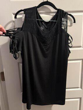 Ashley Stewart Black Lace V-Neck Top Strap Sleeves Size 14/16